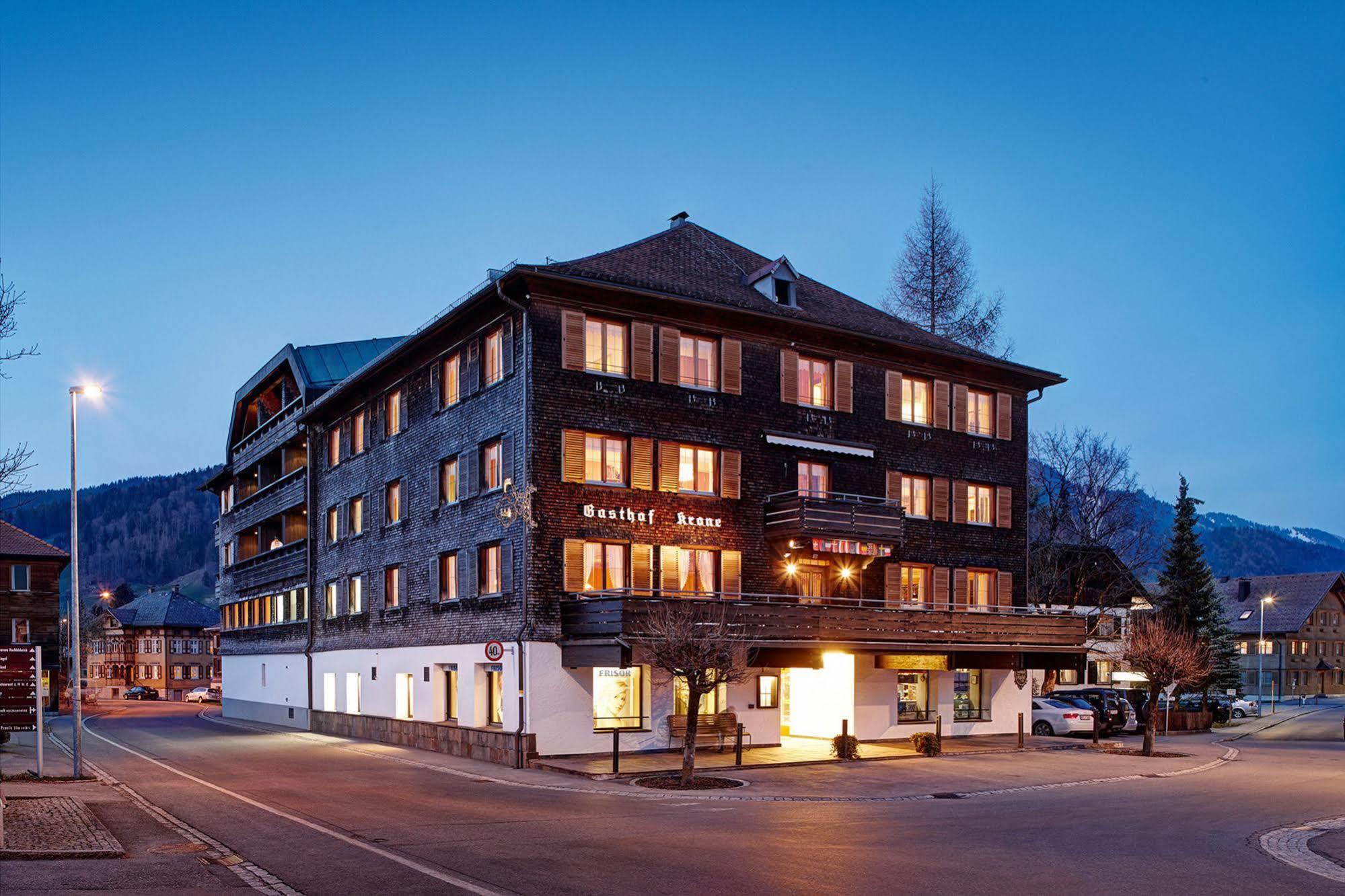 Hotel Gasthof Krone Hittisau Extérieur photo